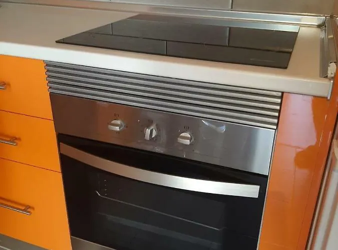 Comfortable Next To The Pools アパート